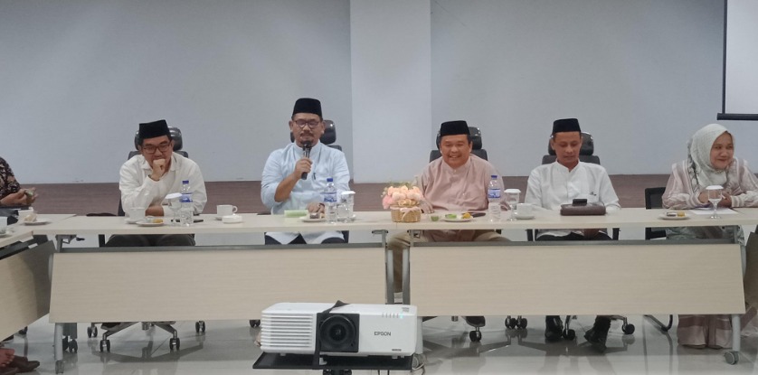 Prof Asad  Pimpin Rapat Tahunan APTAIS dan Sosialisasikan Program Inovatif