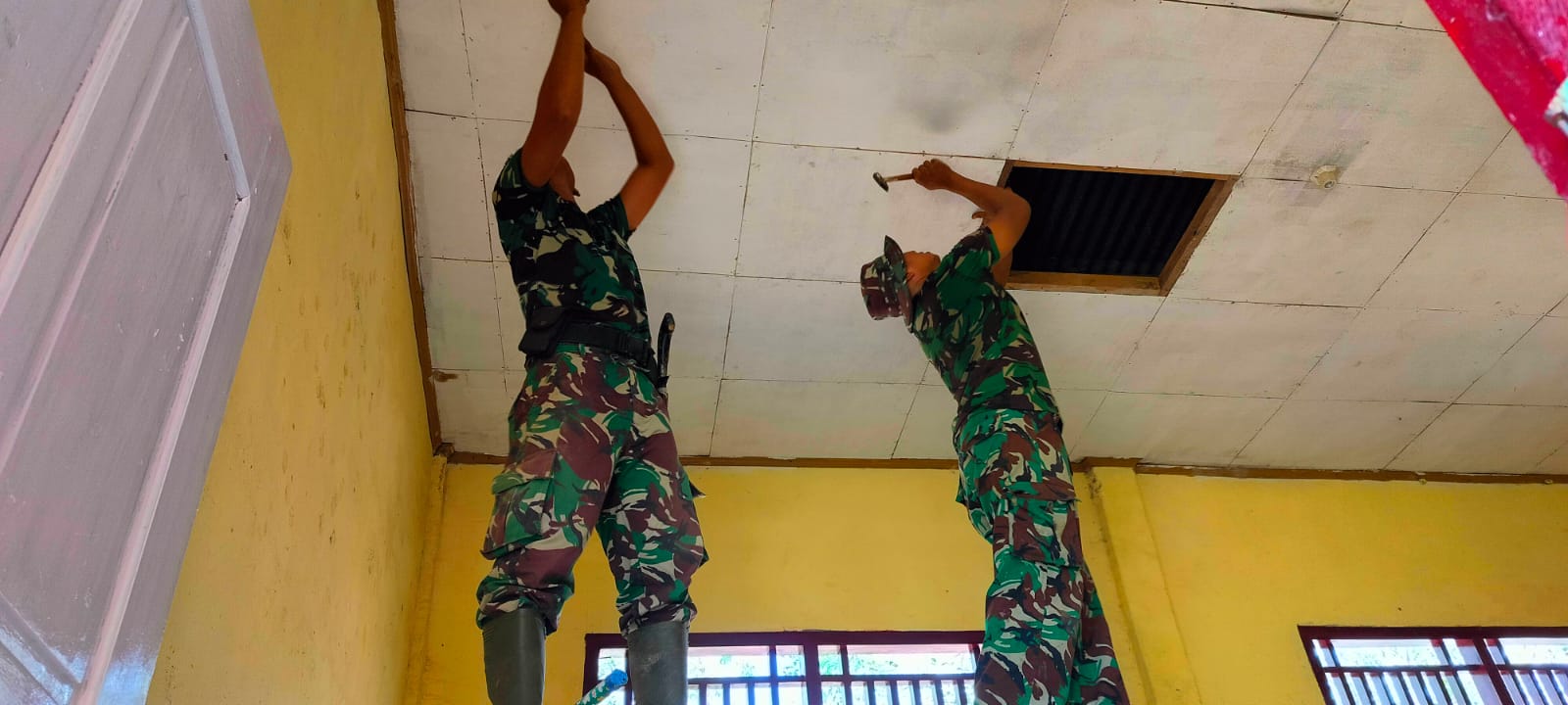 TNI Manunggal dengan Rakyat, SDN No.57/II Talang Siluko, Bathin II Pelayang Mulai \\\"Kinclong\\\"