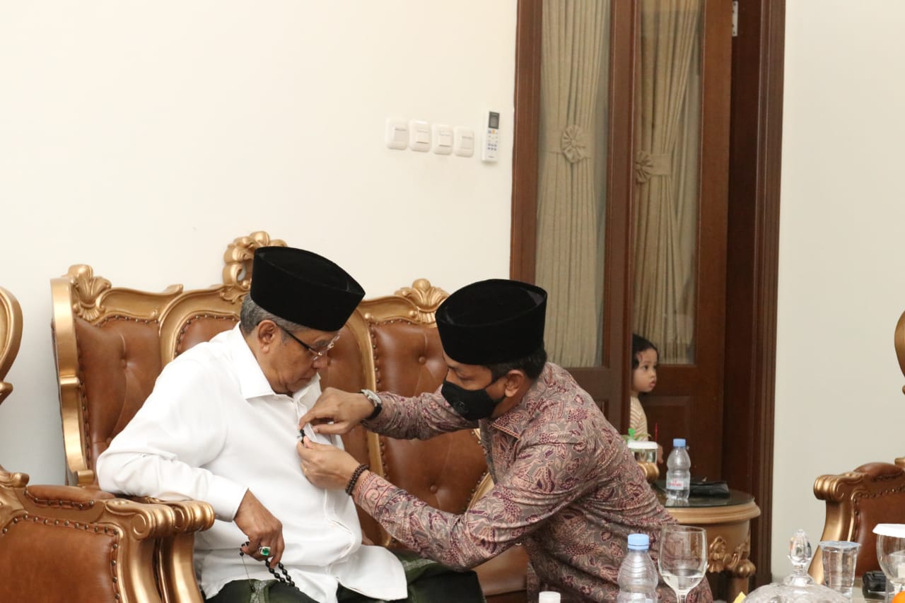 Kala KH Said Aqil Sirajd Beri Wejangan ke Mohd Indrawan Husairi