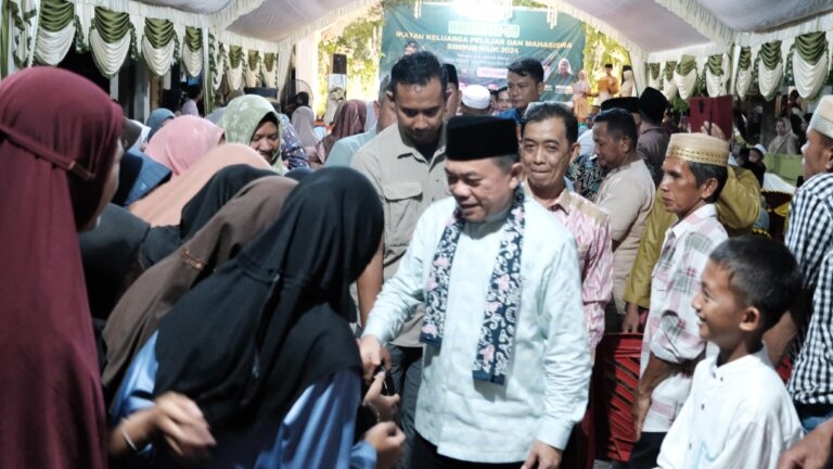 Gubernur Al Haris Meriahkan Harlah ke-50 IKPMS di Simbur Naik