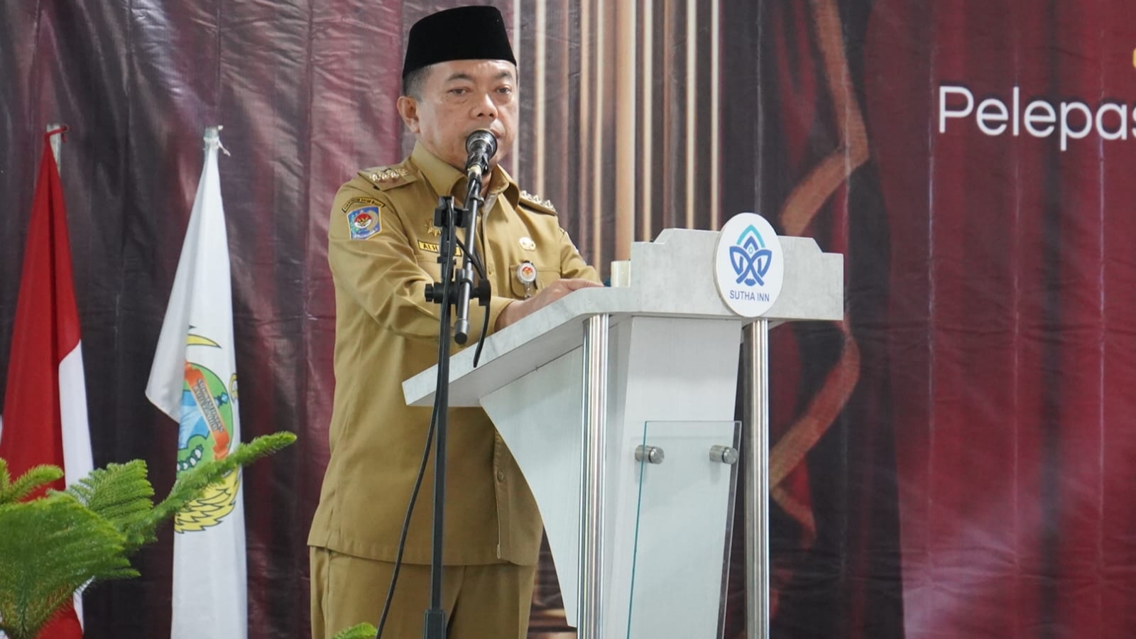 Gubernur Jambi Dorong Siswa SMK Kesehatan Baiturrahim Melanjutkan Studi ke Jenjang Lebih Tinggi