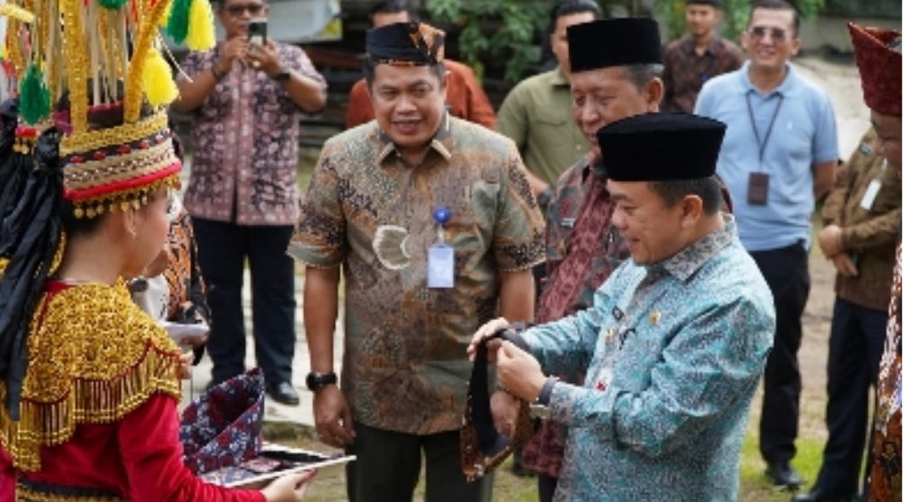 Gubernur Al Haris dan Wagub Sani Resmikan Studio Multipurpose RRI Jambi untuk Mendorong Inovasi dan Kualitas Konten