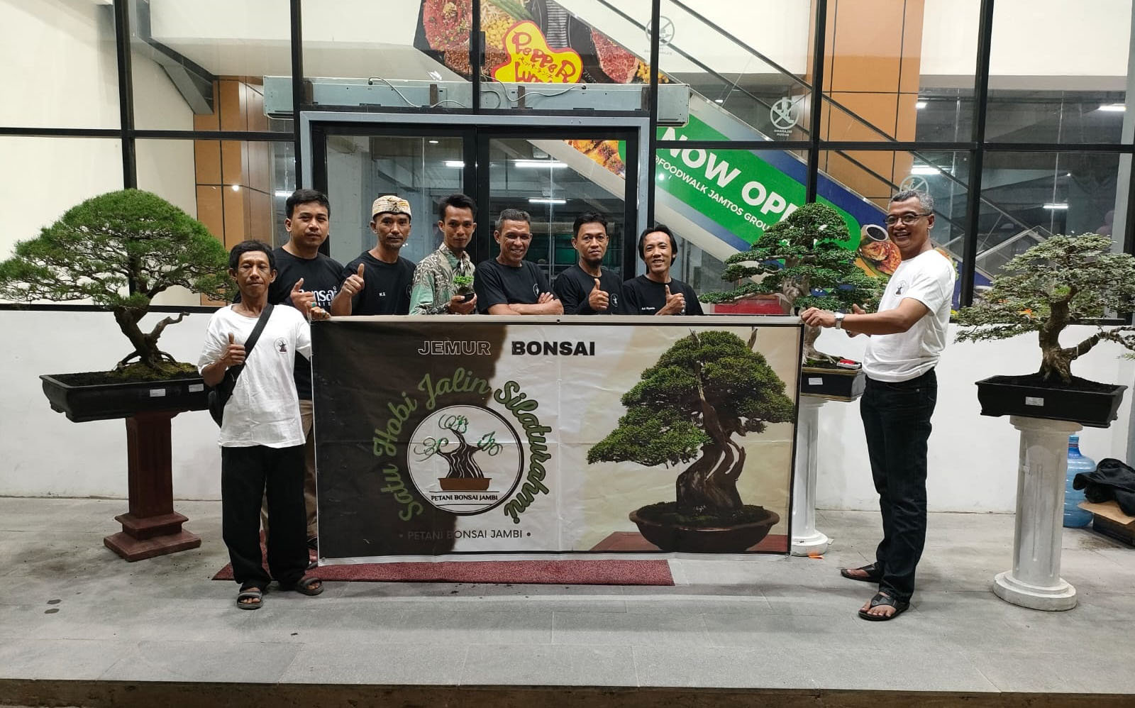 Pameran Jemur Bonsai Oleh Komunitas Petani Bonsai Jambi di Jamtos