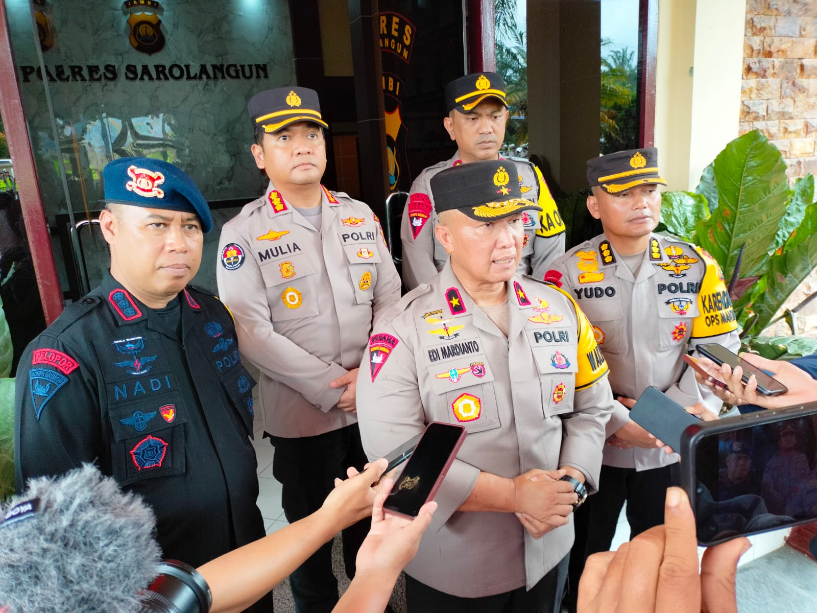 Di Polres Sarolangun, Wakapolda Jambi Tekankan Personel Peka Terhadap Situasi di Lingkungan saat Pengamanan Pemilu 