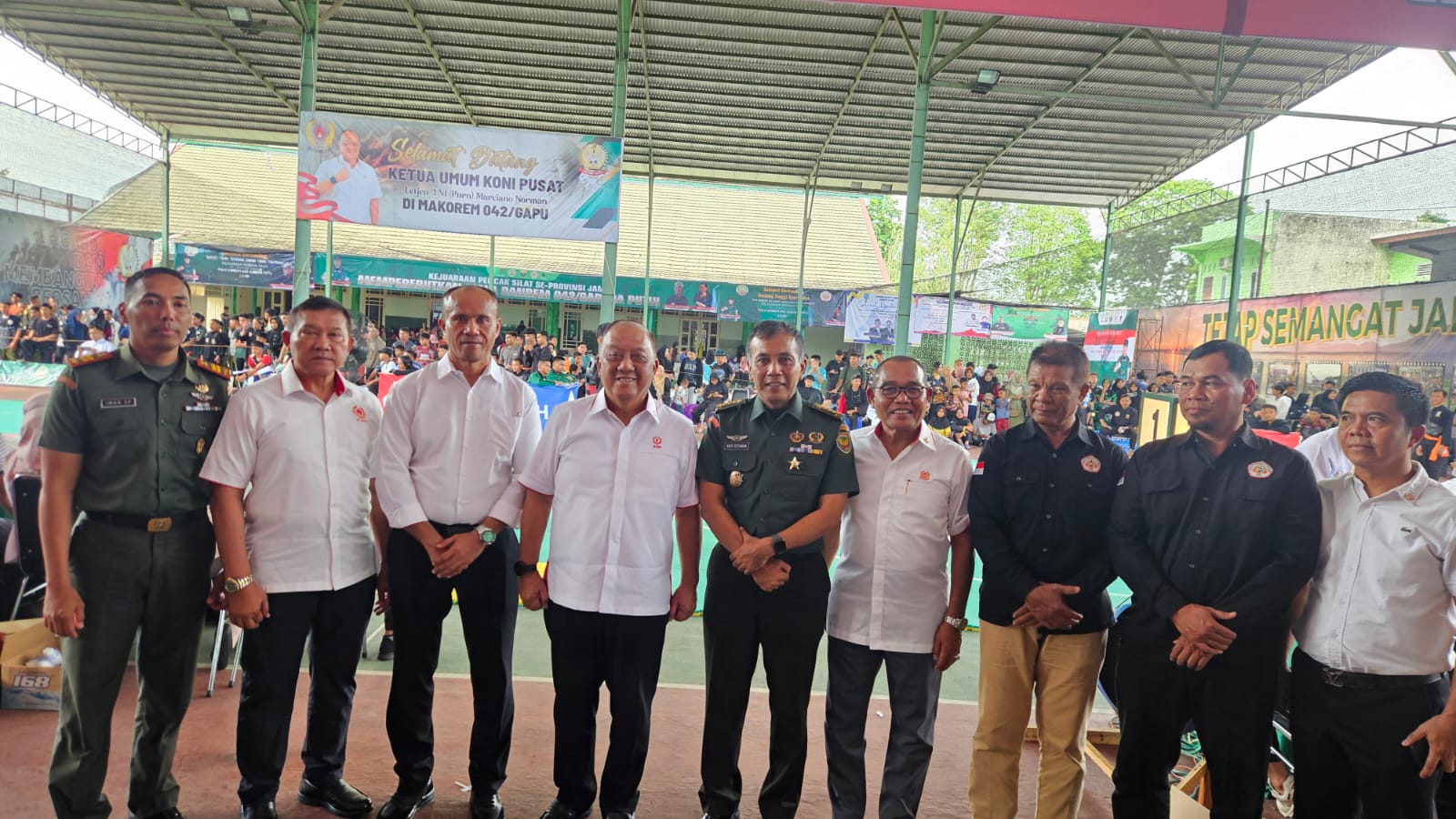Ketum KONI Jambi Dampingi Ketum KONI Pusat Tinjau Kejuaraan Pencak Silat
