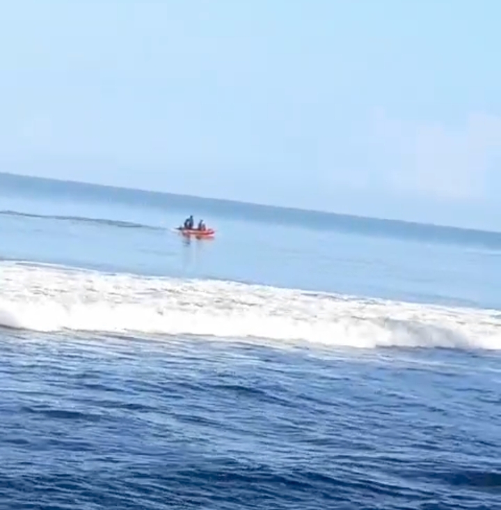 Hari Kedua Pencarian Arif: Warga dan Tim Gabungan Sisir Pinggiran Pantai Sumedang